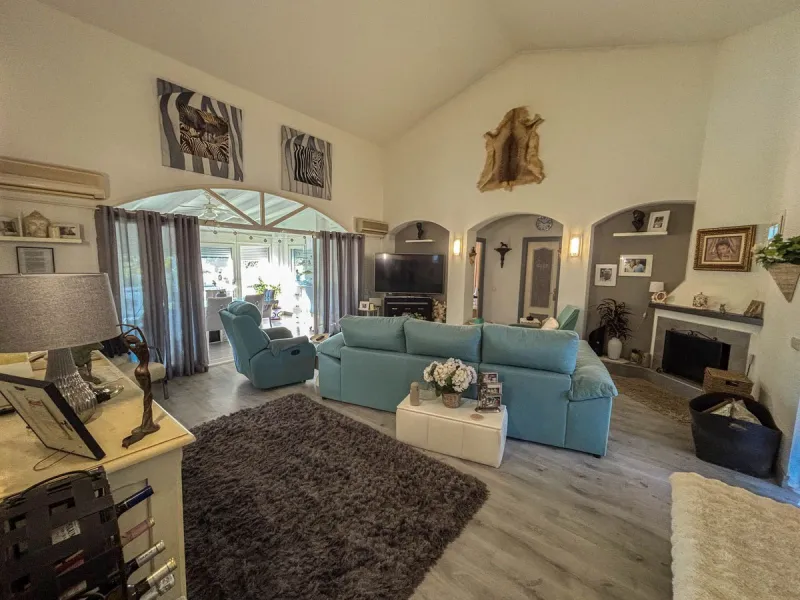Charming Country Property with Mountain Views in Estepona – La Alberdina Area