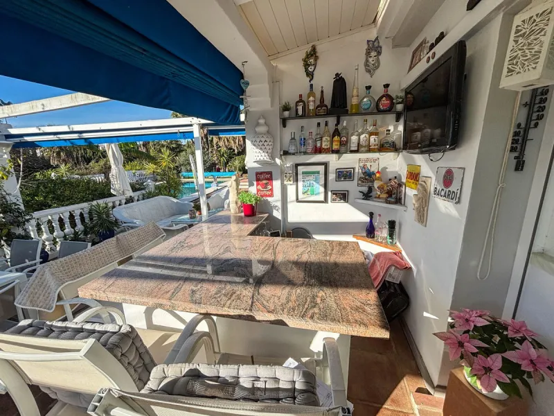 Charming Country Property with Mountain Views in Estepona – La Alberdina Area