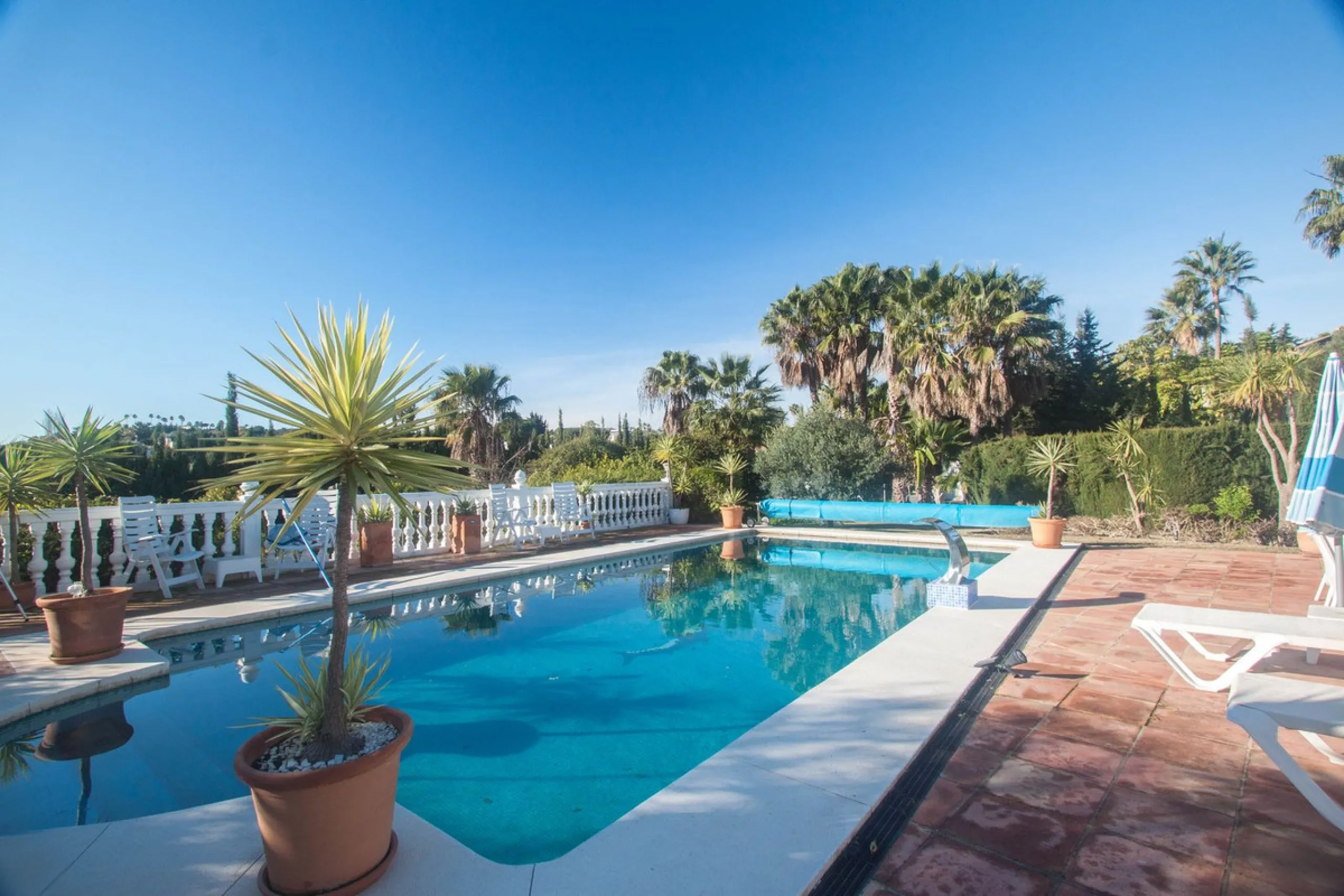 Charming Country Property with Mountain Views in Estepona – La Alberdina Area