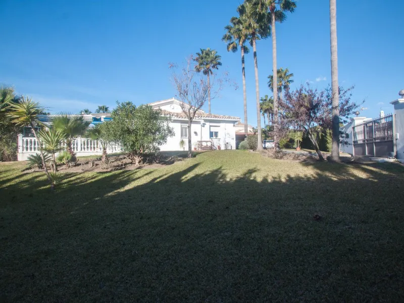 Charming Country Property with Mountain Views in Estepona – La Alberdina Area