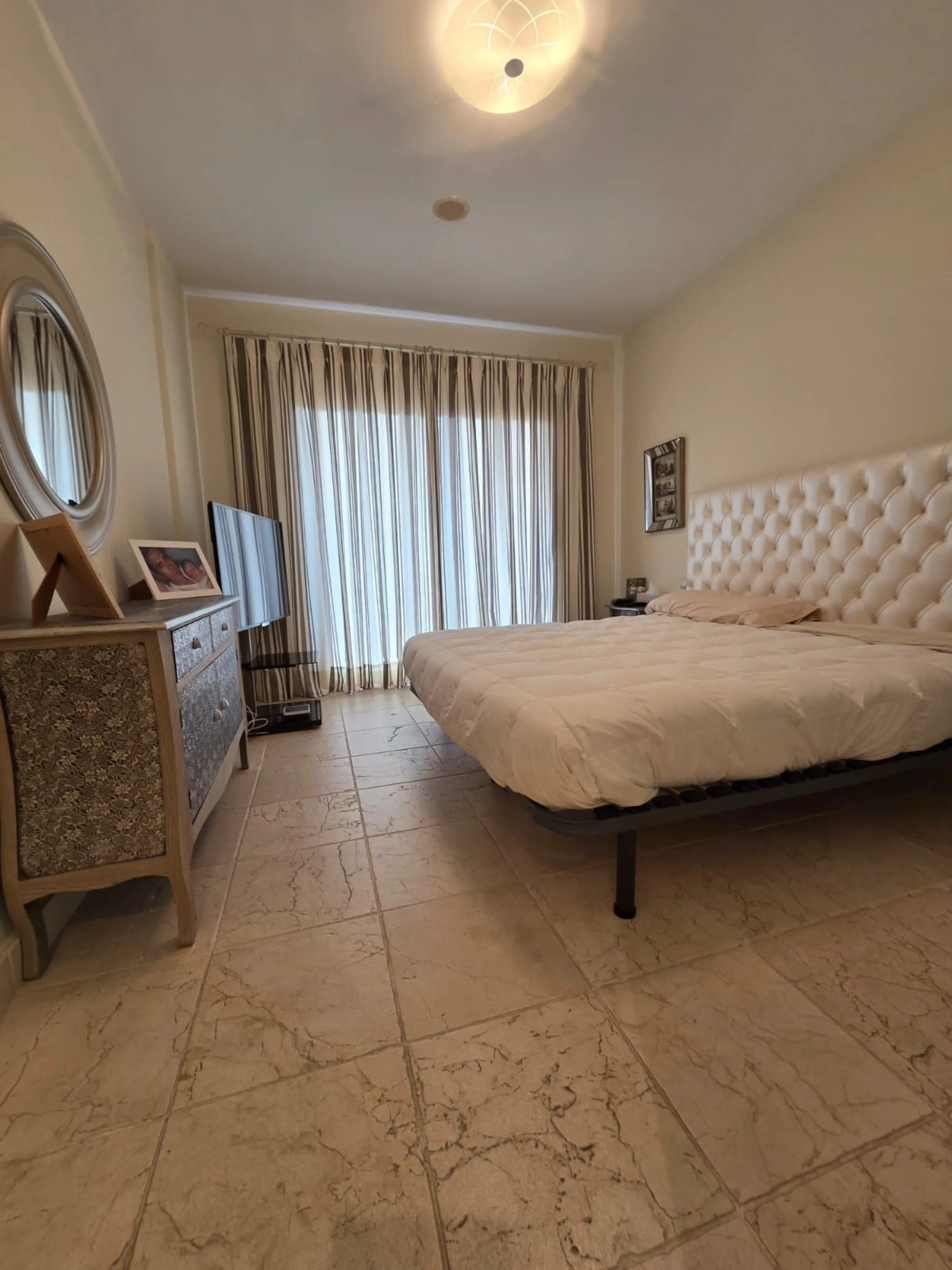 Ground Floor Apartment, Estepona, Costa del Sol.