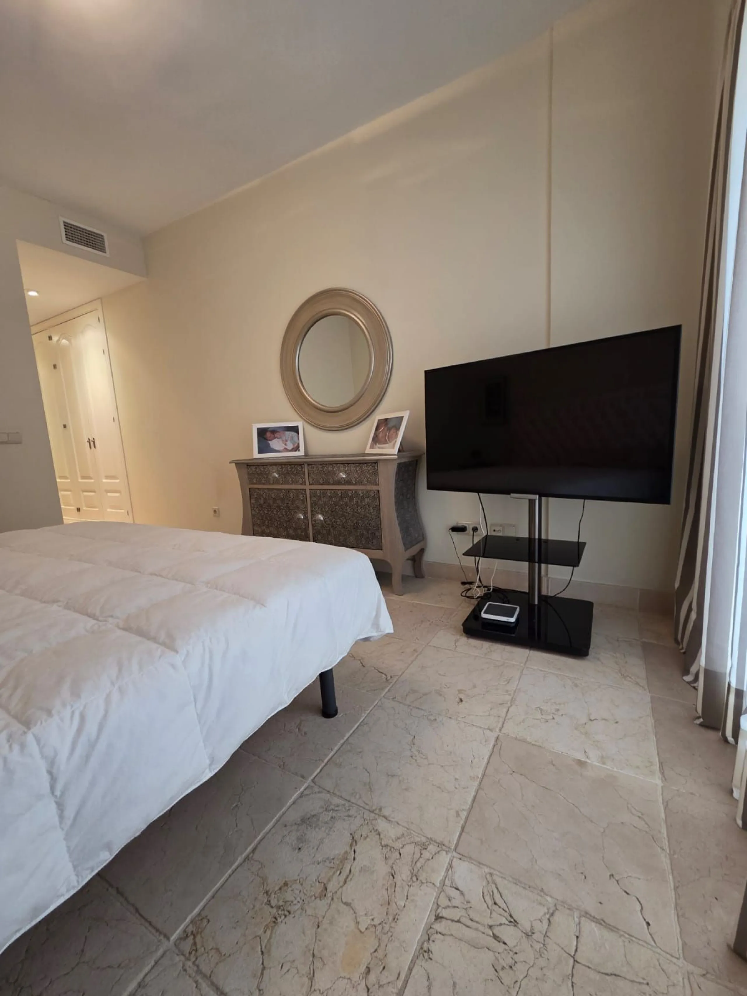 Ground Floor Apartment, Estepona, Costa del Sol.