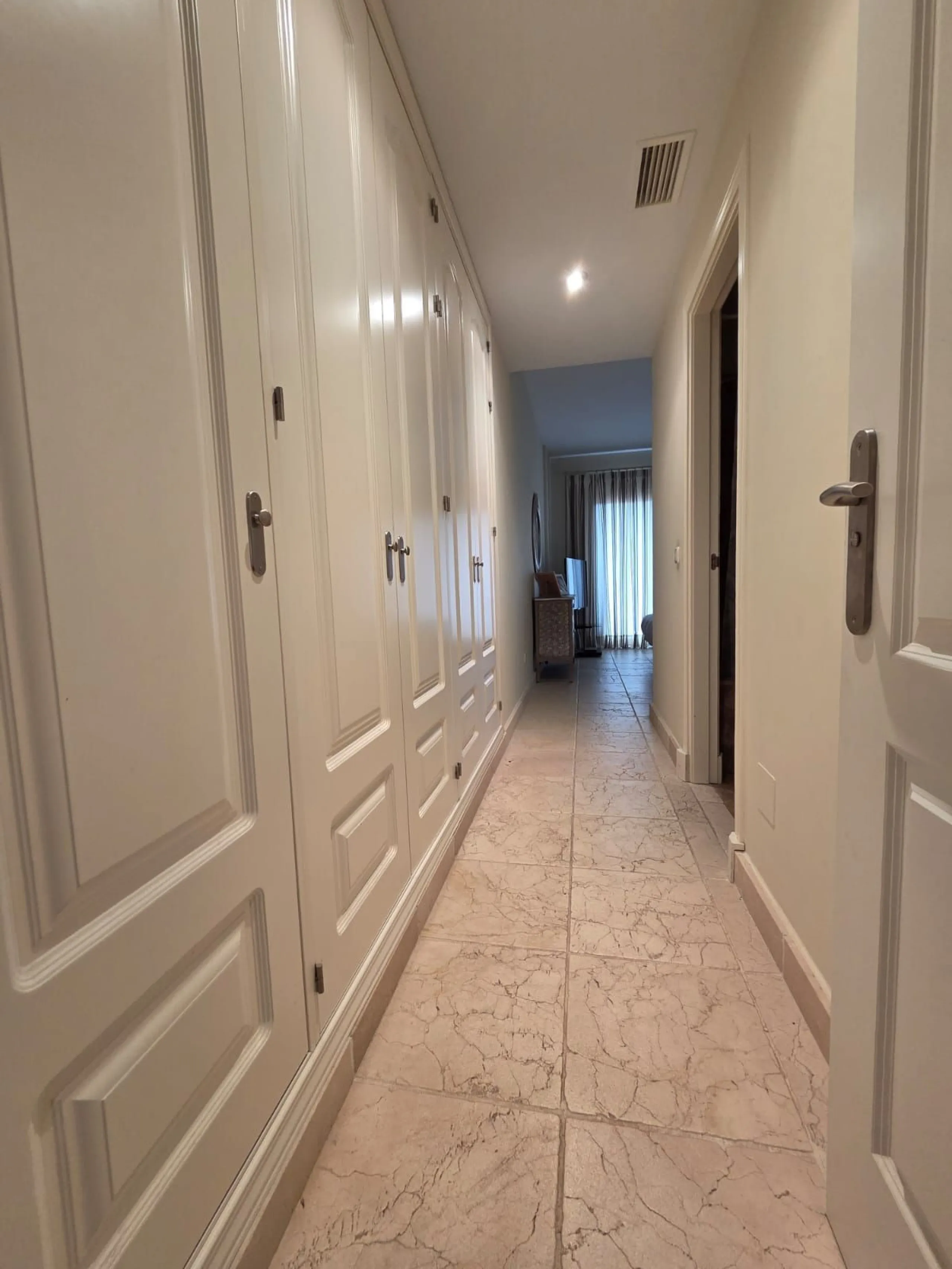 Ground Floor Apartment, Estepona, Costa del Sol.