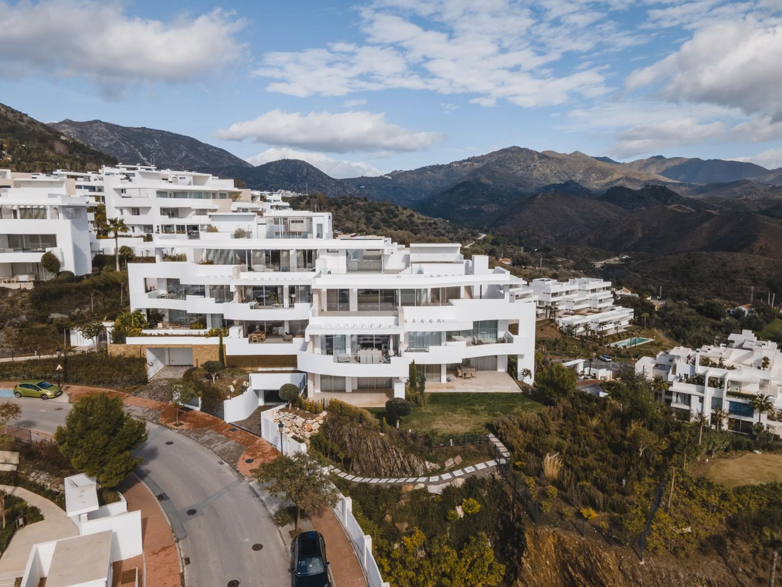 Apartment - Penthouse Duplex в продаже в Ojén, Málaga. В доме 3 спален и 3 ванных комнат. Площадь дома 158 м²