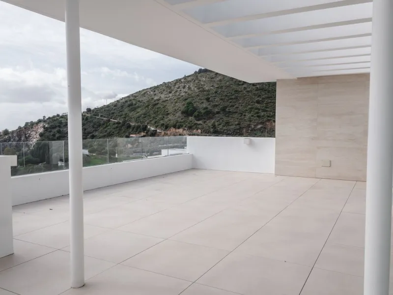 Apartment - Penthouse Duplex в продаже в Ojén, Málaga. В доме 3 спален и 3 ванных комнат. Площадь дома 158 м²