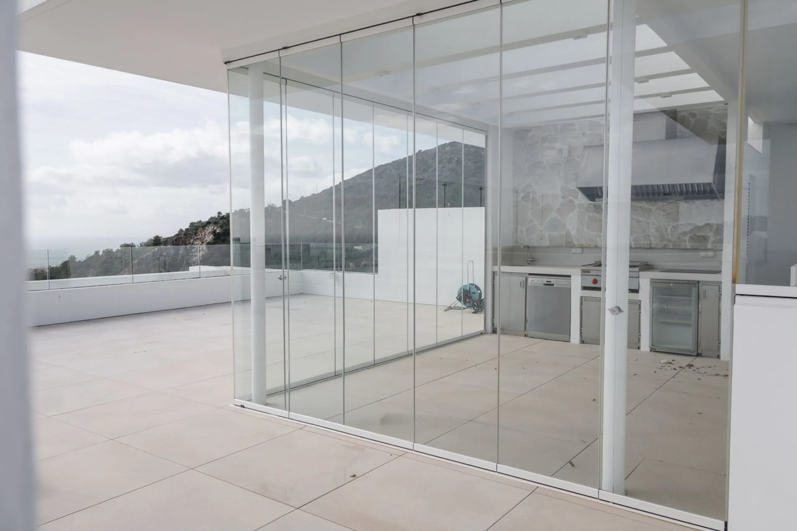 Apartment - Penthouse Duplex в продаже в Ojén, Málaga. В доме 3 спален и 3 ванных комнат. Площадь дома 158 м²