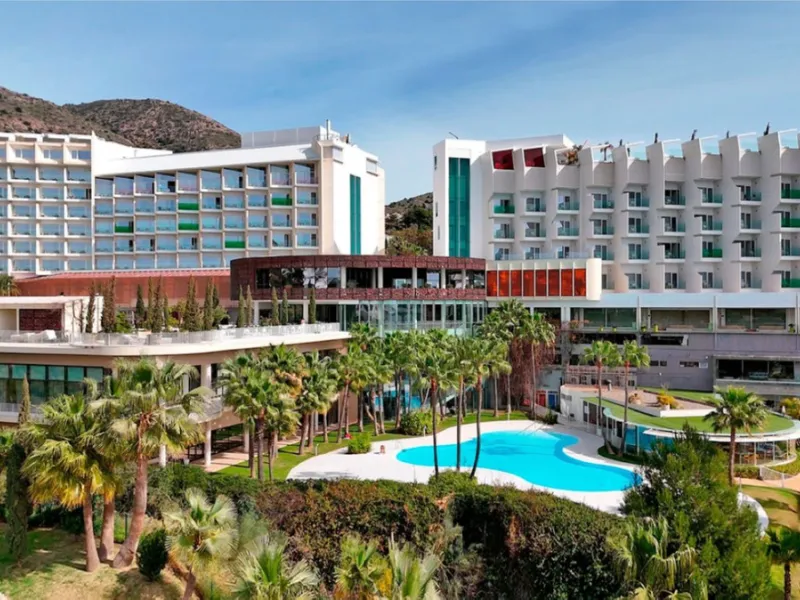 Welcome to a brand new property, delivered in 2025, that redefines luxury living. This outstanding property features a private Jacuzzi and a huge terrace that overlooks the magnificent swimming pools, offering an unparalleled experience inspired by Hilton