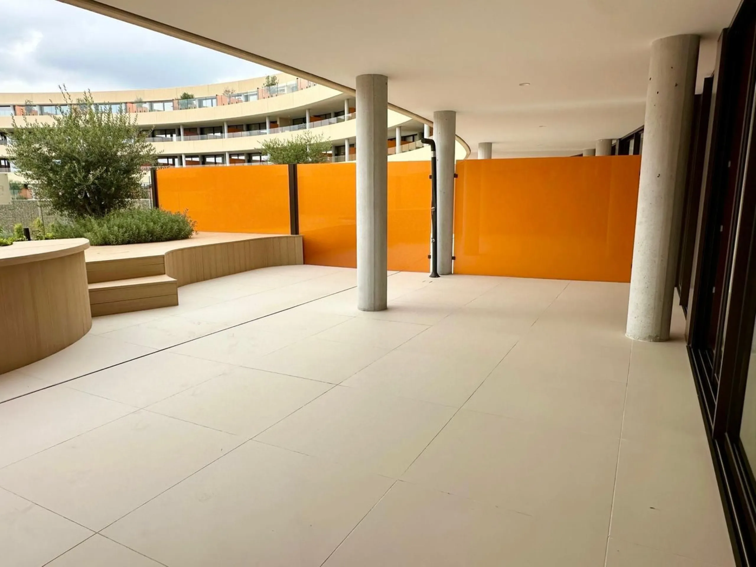 Welcome to a brand new property, delivered in 2025, that redefines luxury living. This outstanding property features a private Jacuzzi and a huge terrace that overlooks the magnificent swimming pools, offering an unparalleled experience inspired by Hilton