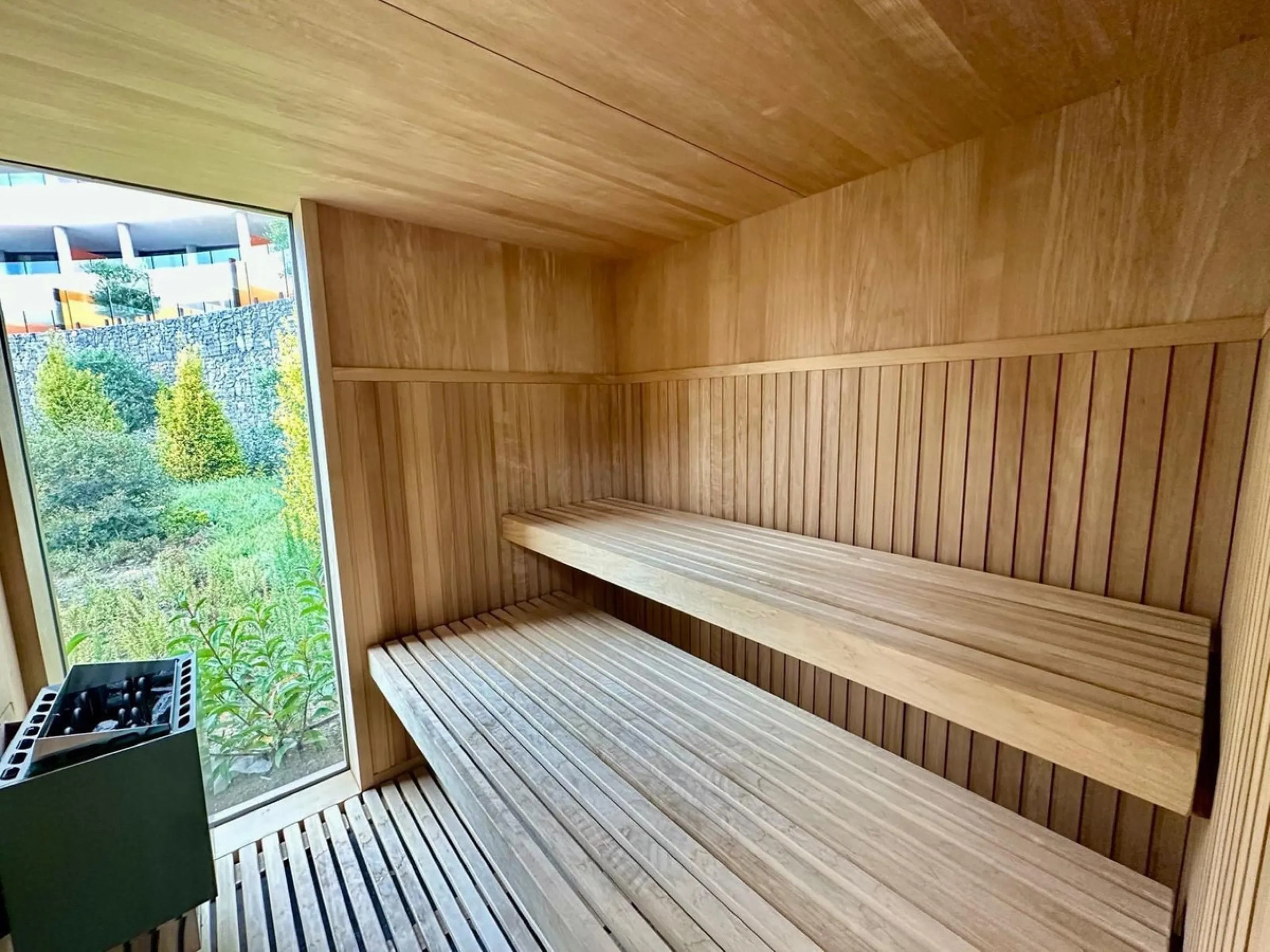 Welcome to a brand new property, delivered in 2025, that redefines luxury living. This outstanding property features a private Jacuzzi and a huge terrace that overlooks the magnificent swimming pools, offering an unparalleled experience inspired by Hilton