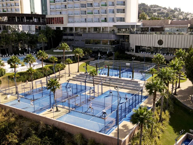 Welcome to a brand new property, delivered in 2025, that redefines luxury living. This outstanding property features a private Jacuzzi and a huge terrace that overlooks the magnificent swimming pools, offering an unparalleled experience inspired by Hilton