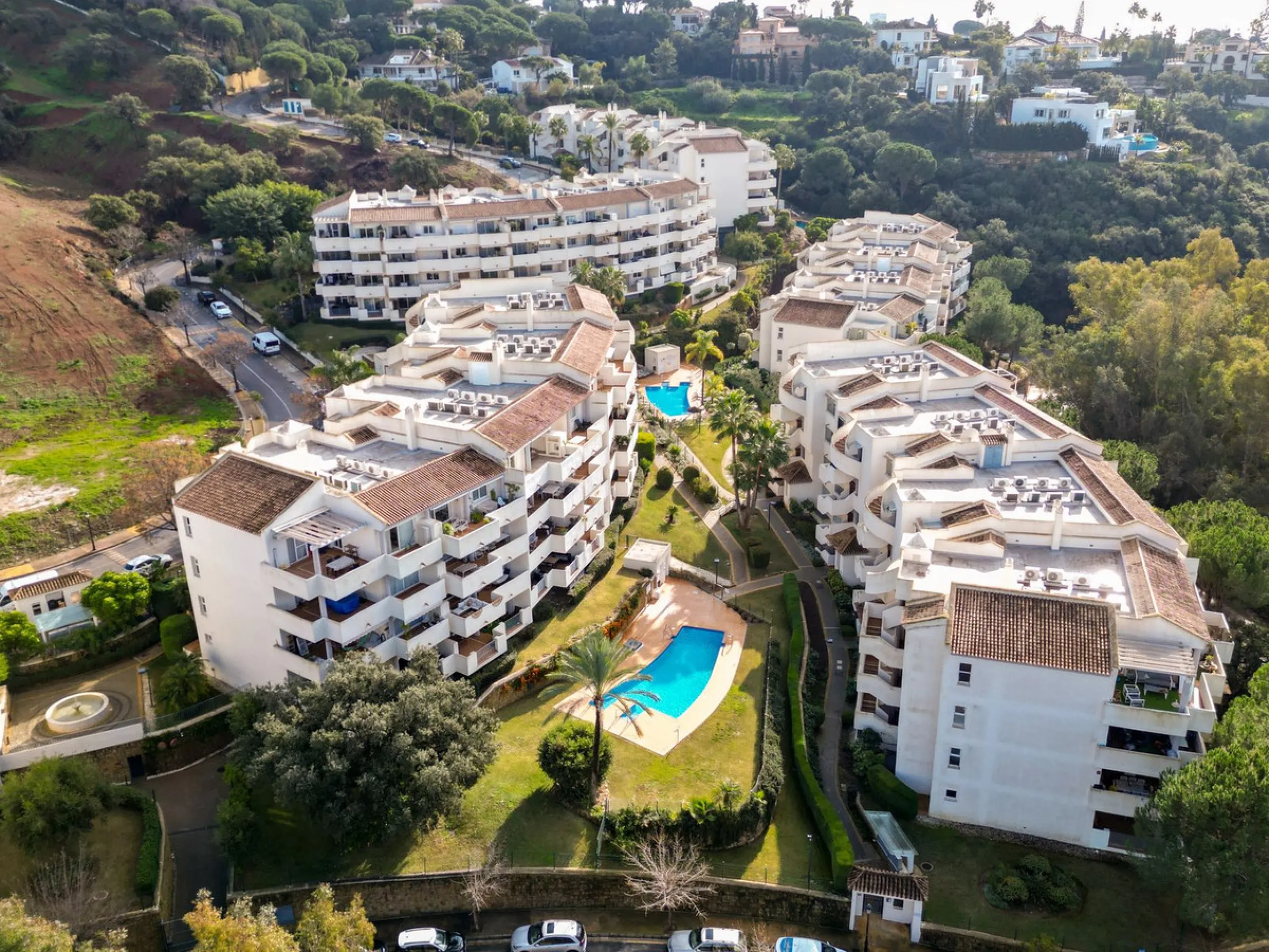 Apartment - Ground Floor Apartment в продаже в Marbella, Málaga. В доме 2 спален и 2 ванных комнат. Площадь дома 108 м²