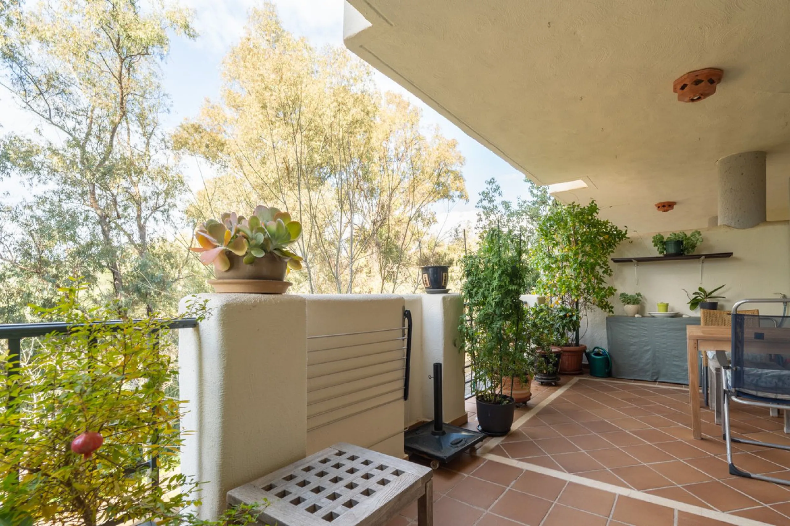 Apartment - Ground Floor Apartment в продаже в Marbella, Málaga. В доме 2 спален и 2 ванных комнат. Площадь дома 108 м²