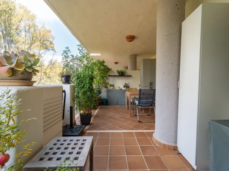 Apartment - Ground Floor Apartment в продаже в Marbella, Málaga. В доме 2 спален и 2 ванных комнат. Площадь дома 108 м²