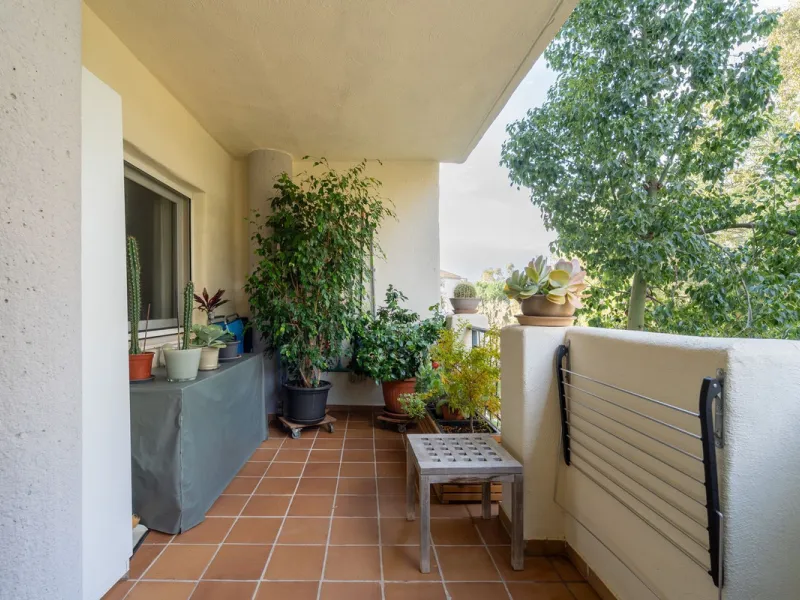 Apartment - Ground Floor Apartment в продаже в Marbella, Málaga. В доме 2 спален и 2 ванных комнат. Площадь дома 108 м²