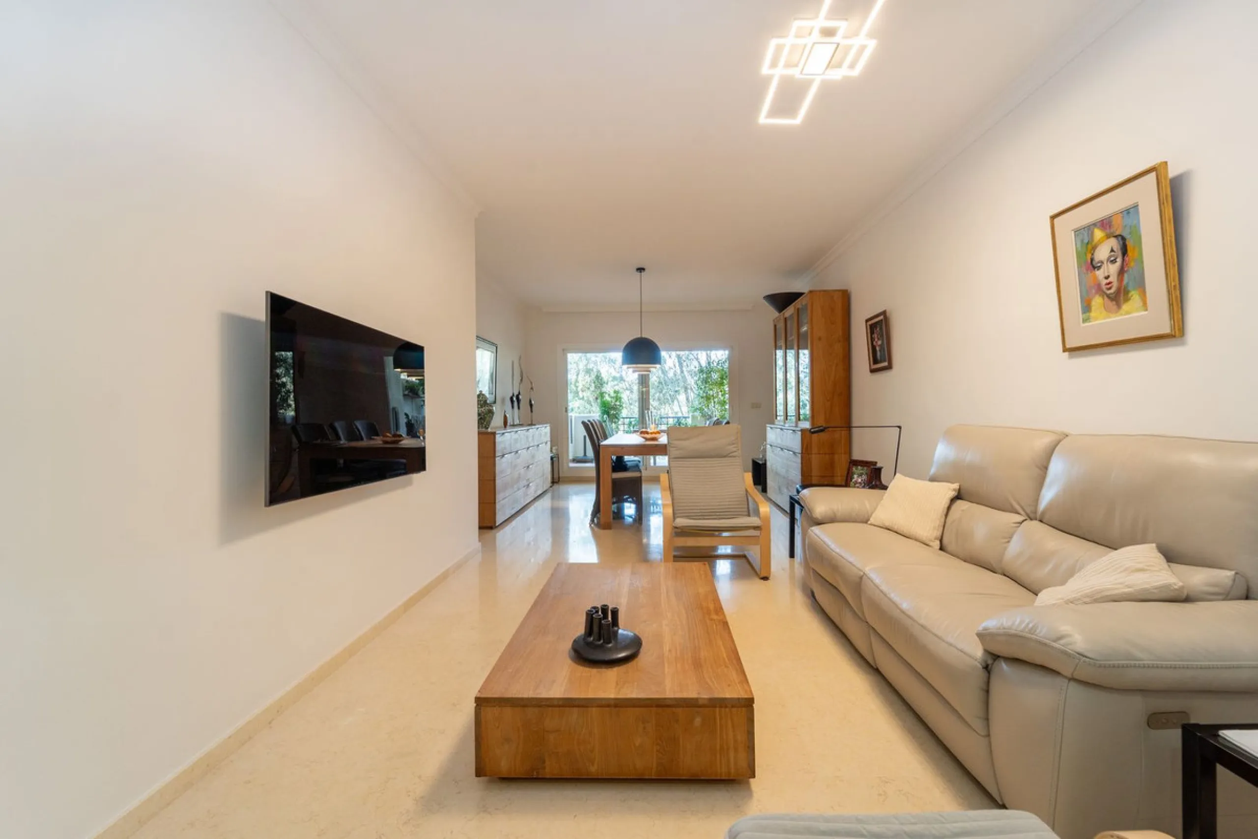 Apartment - Ground Floor Apartment в продаже в Marbella, Málaga. В доме 2 спален и 2 ванных комнат. Площадь дома 108 м²
