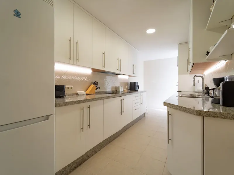 Apartment - Ground Floor Apartment в продаже в Marbella, Málaga. В доме 2 спален и 2 ванных комнат. Площадь дома 108 м²