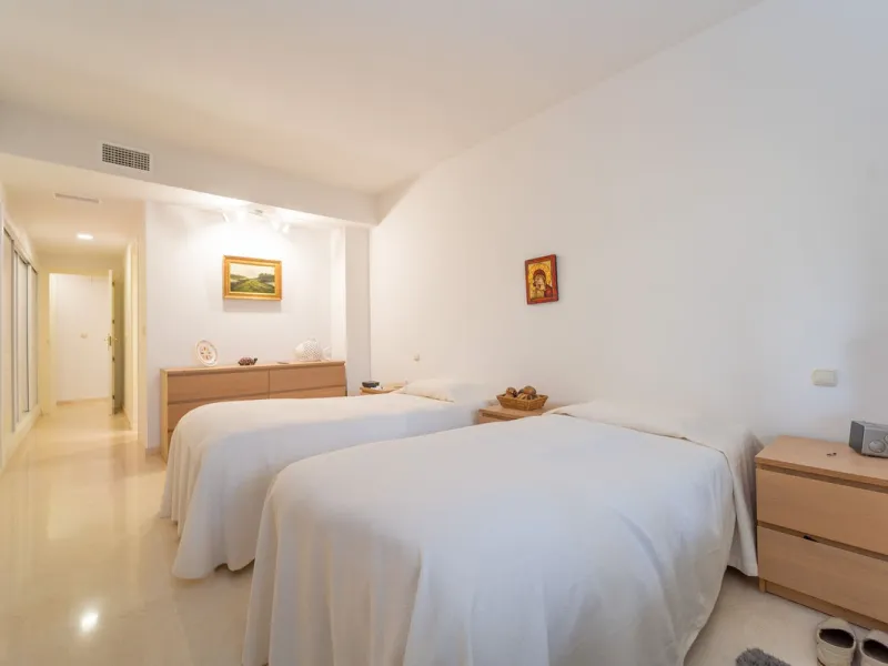 Apartment - Ground Floor Apartment в продаже в Marbella, Málaga. В доме 2 спален и 2 ванных комнат. Площадь дома 108 м²
