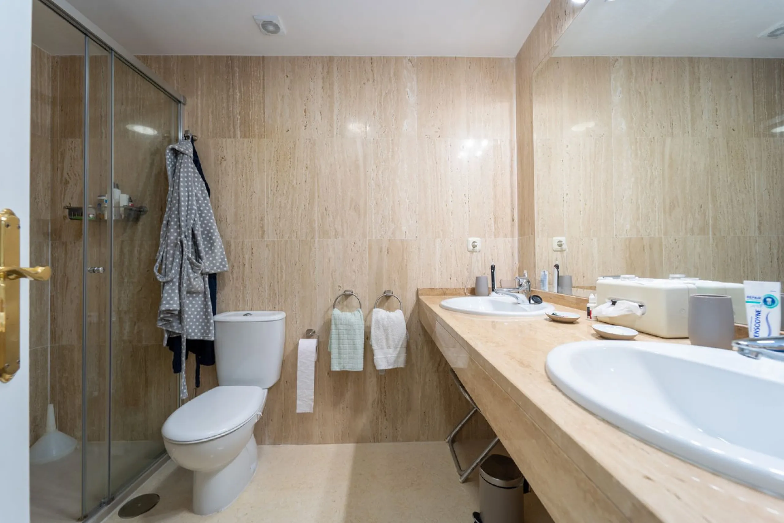 Apartment - Ground Floor Apartment в продаже в Marbella, Málaga. В доме 2 спален и 2 ванных комнат. Площадь дома 108 м²