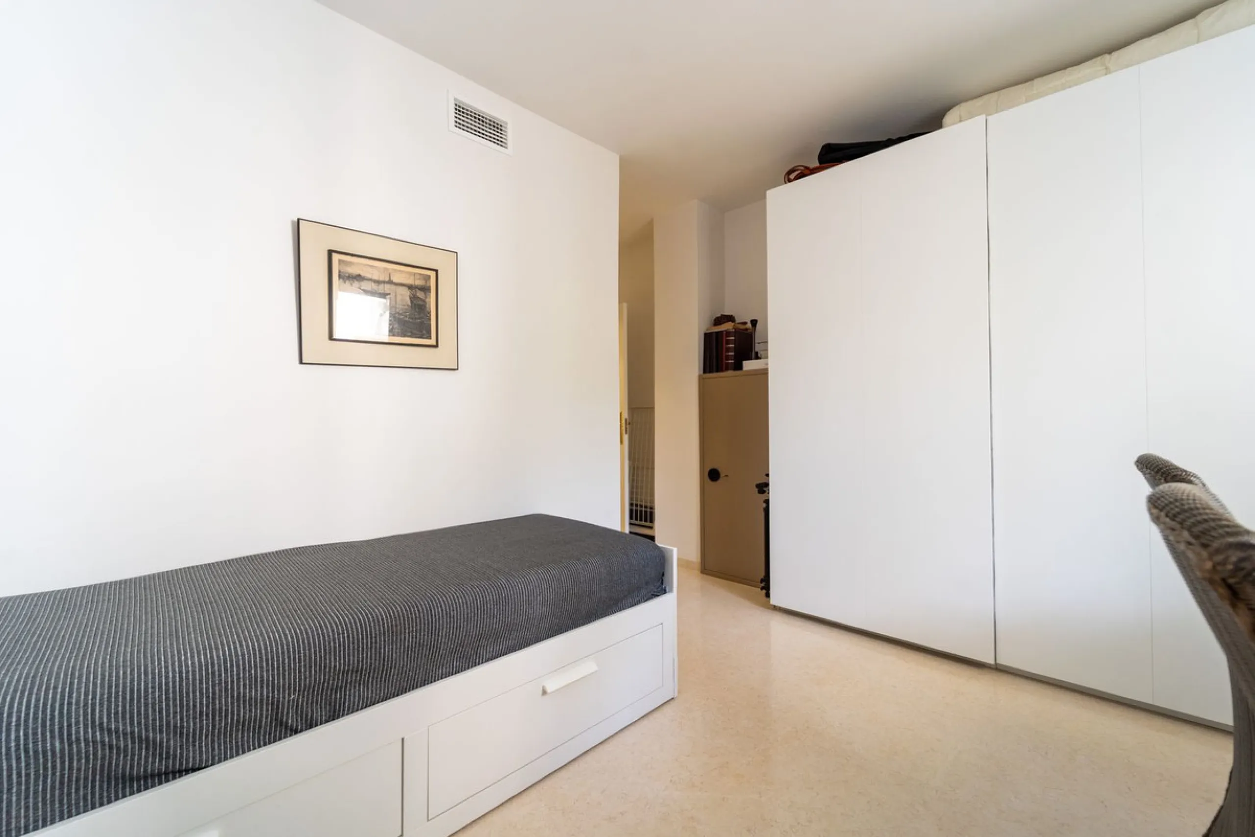Apartment - Ground Floor Apartment в продаже в Marbella, Málaga. В доме 2 спален и 2 ванных комнат. Площадь дома 108 м²
