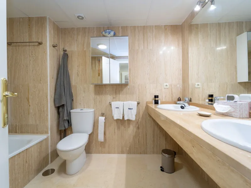 Apartment - Ground Floor Apartment в продаже в Marbella, Málaga. В доме 2 спален и 2 ванных комнат. Площадь дома 108 м²