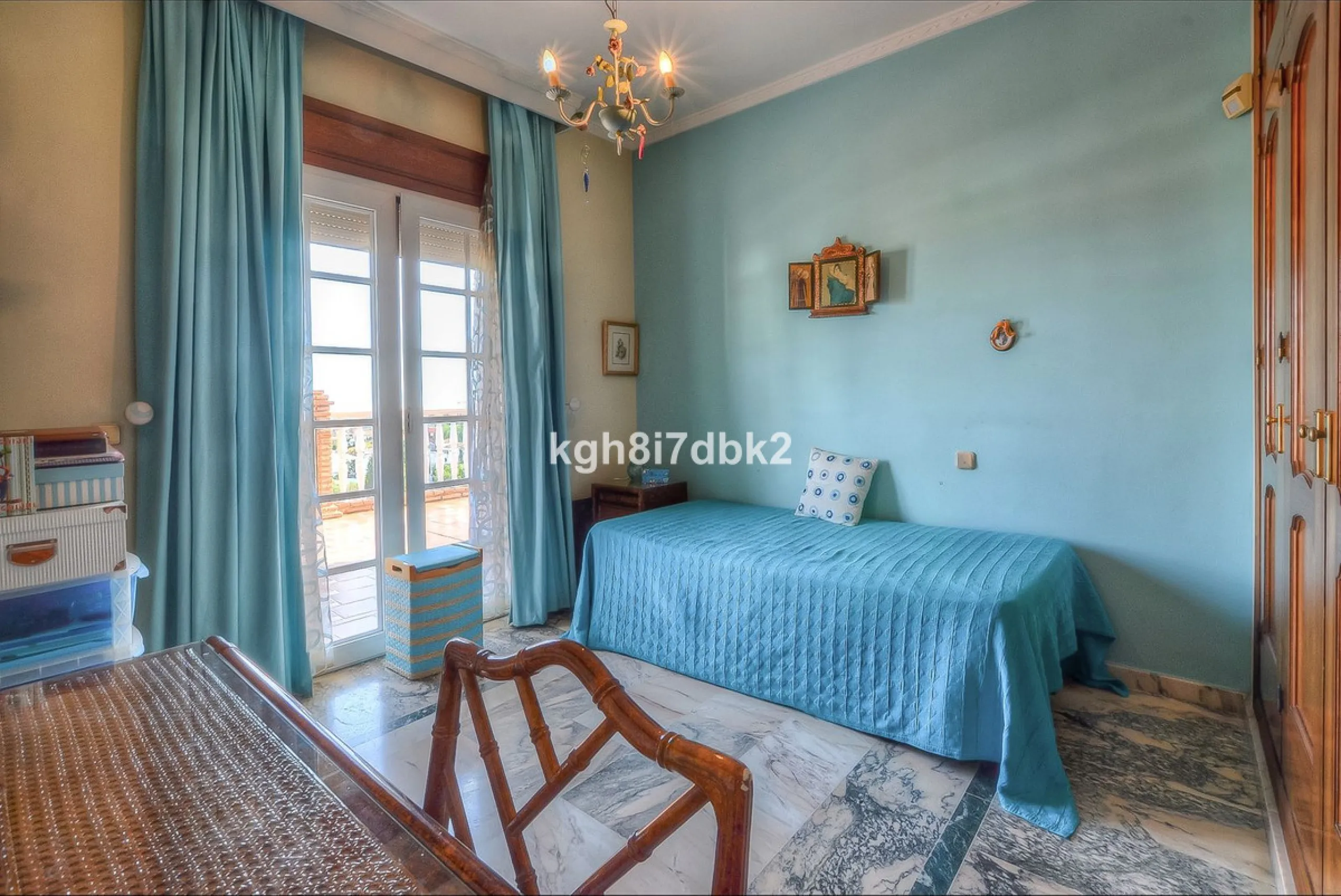 House - Detached Villa в продаже в Benalmadena, Málaga. В доме 10 спален и 5 ванных комнат. Площадь дома 795 м². Площадь участка 960 м²