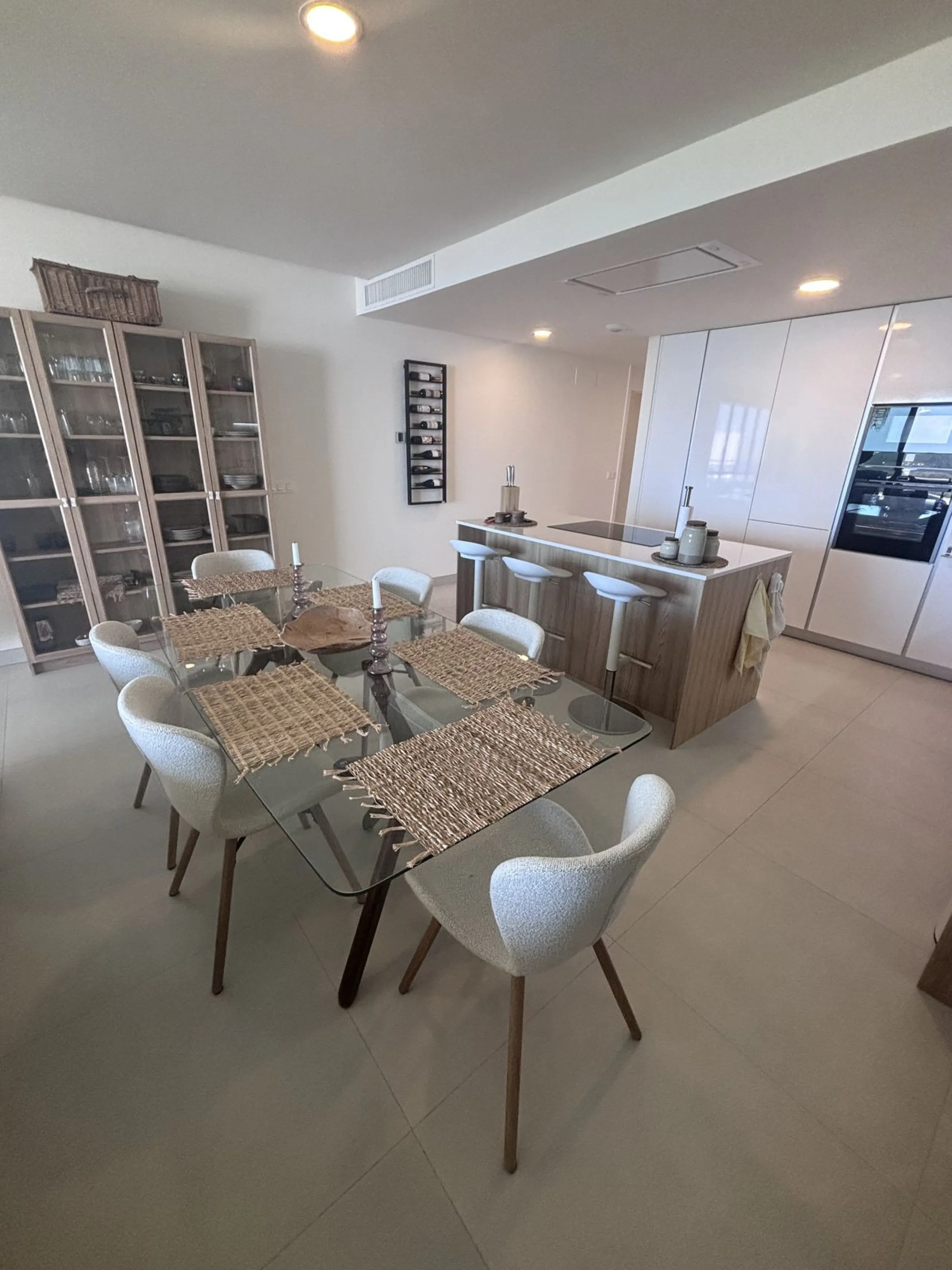 Apartment - Ground Floor Apartment в продаже в Mijas, Málaga. В доме 3 спален и 4 ванных комнат. Площадь дома 181 м²