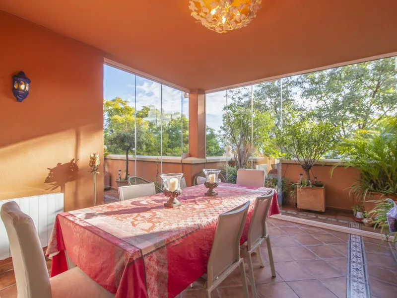 Charming 3-Bedroom, 3-Bathroom Apartment in the Heart of Nueva Andalucía — Location, Comfort & Style!