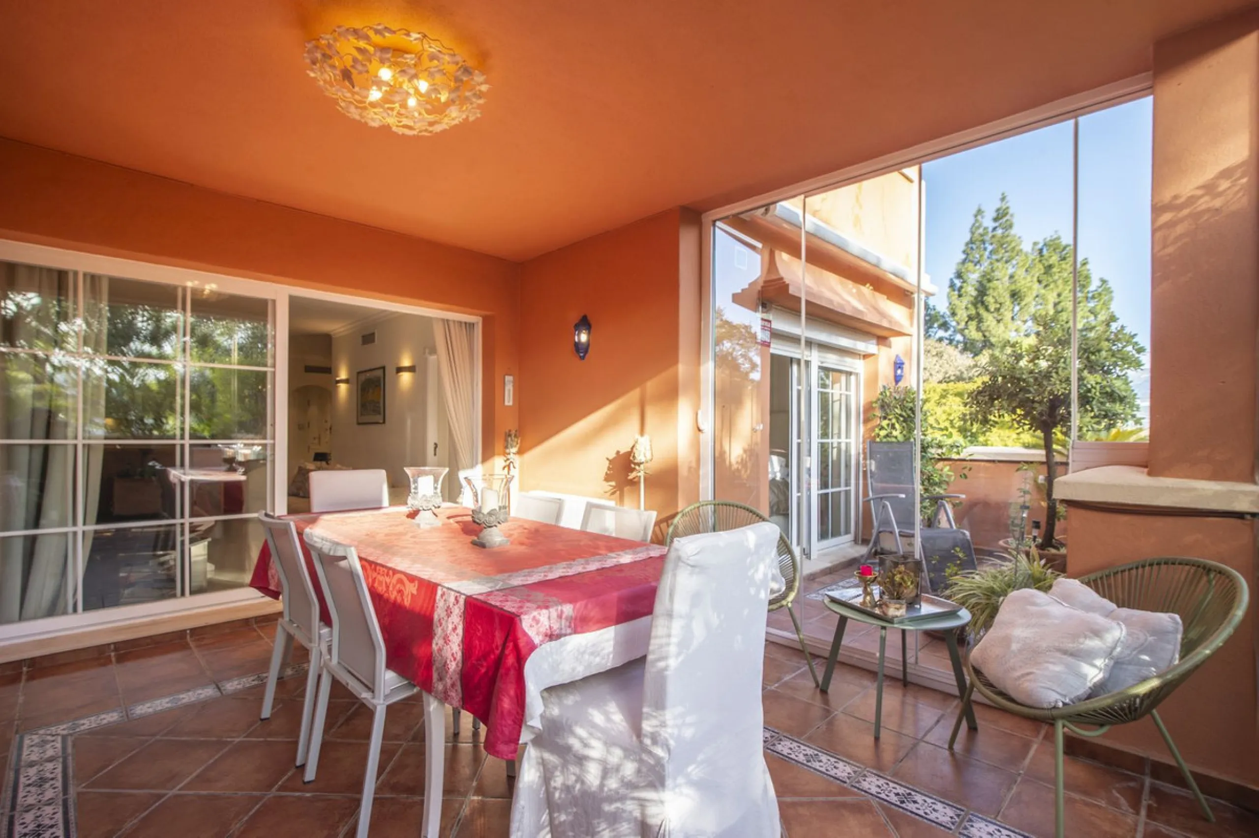 Charming 3-Bedroom, 3-Bathroom Apartment in the Heart of Nueva Andalucía — Location, Comfort & Style!