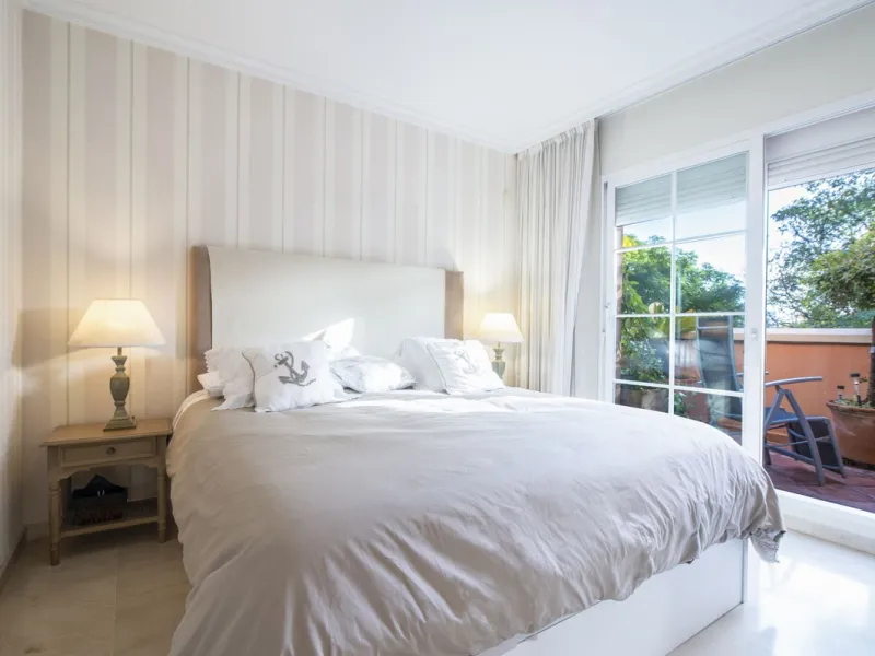 Charming 3-Bedroom, 3-Bathroom Apartment in the Heart of Nueva Andalucía — Location, Comfort & Style!