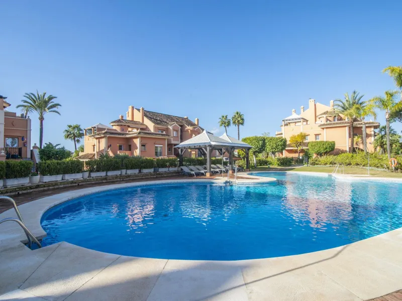 Charming 3-Bedroom, 3-Bathroom Apartment in the Heart of Nueva Andalucía — Location, Comfort & Style!