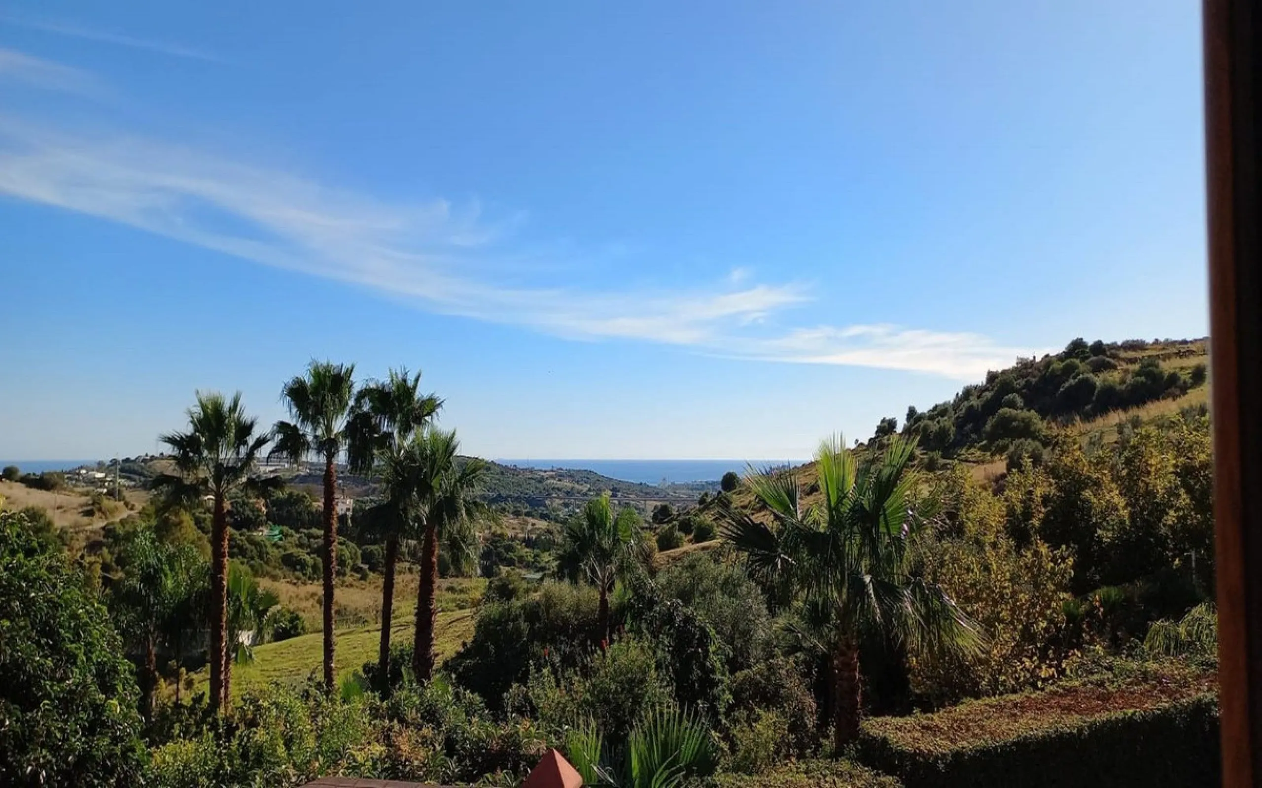 Just 5 minutes from Estepona we find this fantastic property.