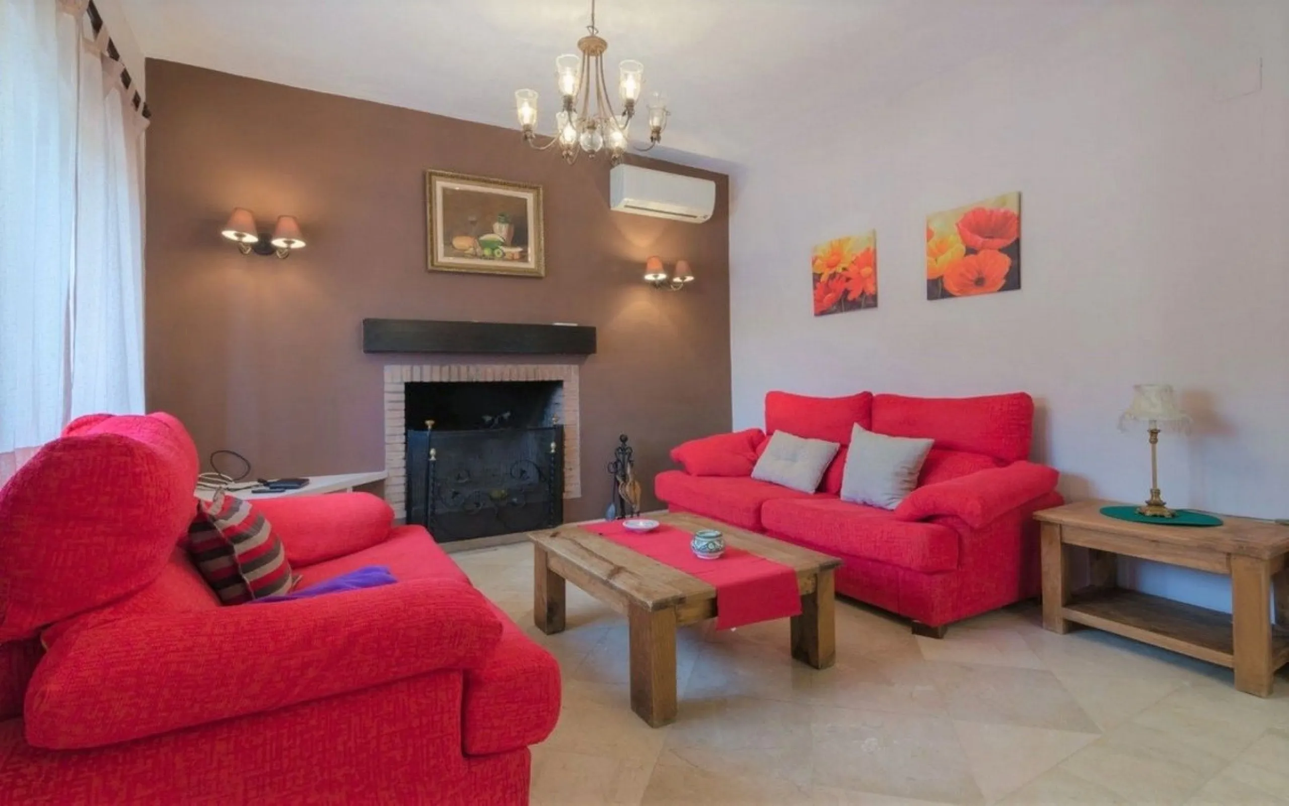 Just 5 minutes from Estepona we find this fantastic property.