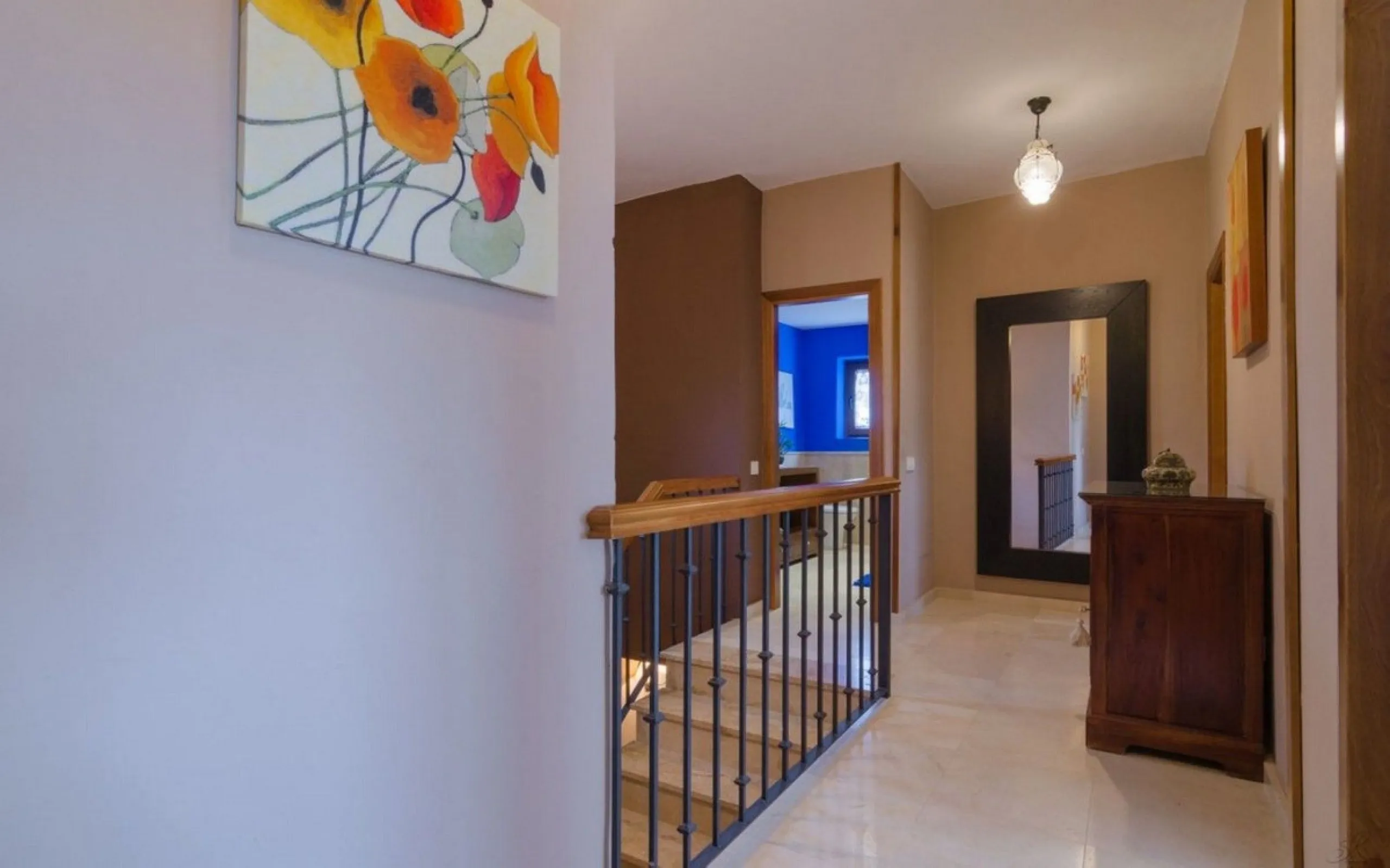 Just 5 minutes from Estepona we find this fantastic property.