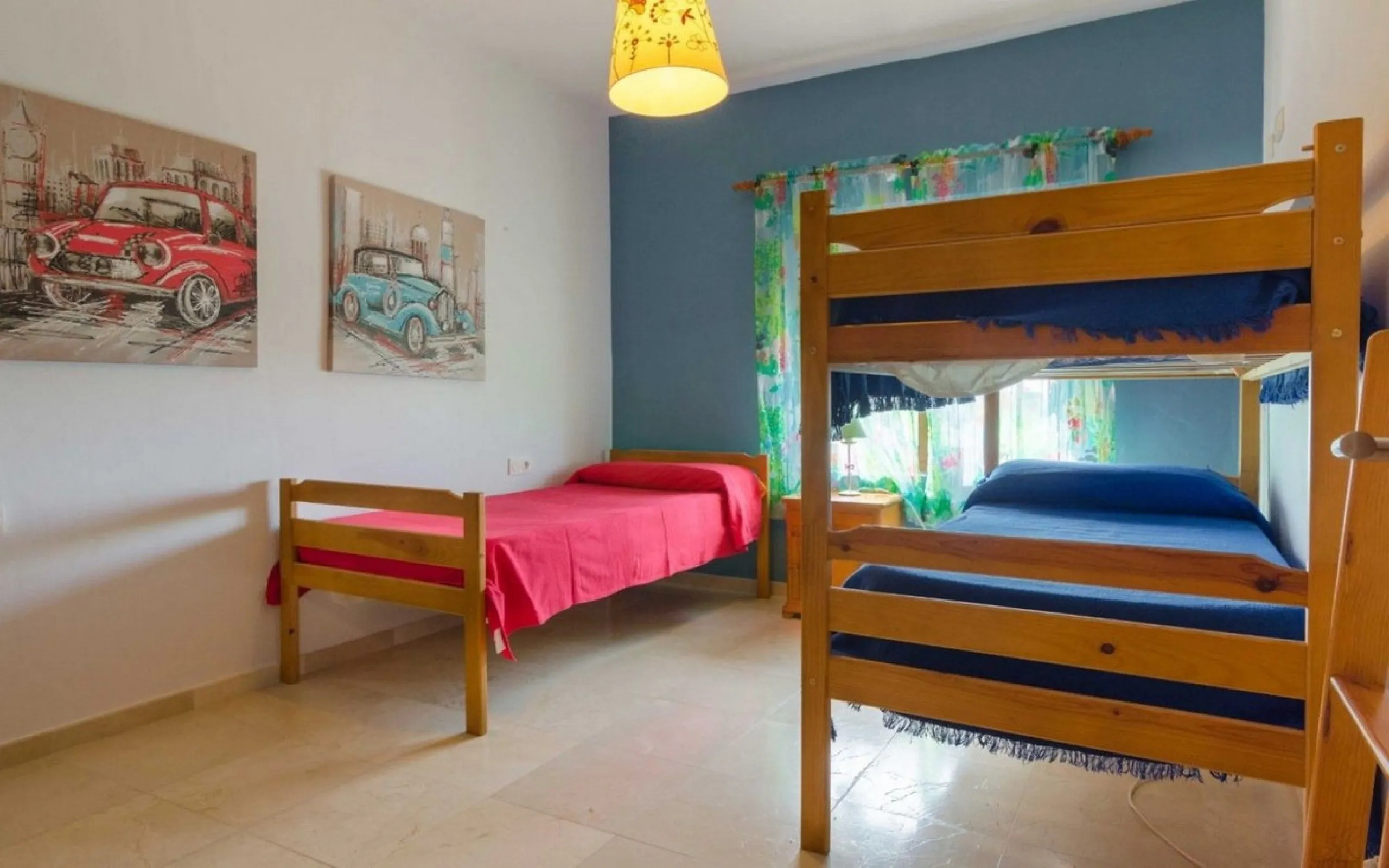 Just 5 minutes from Estepona we find this fantastic property.