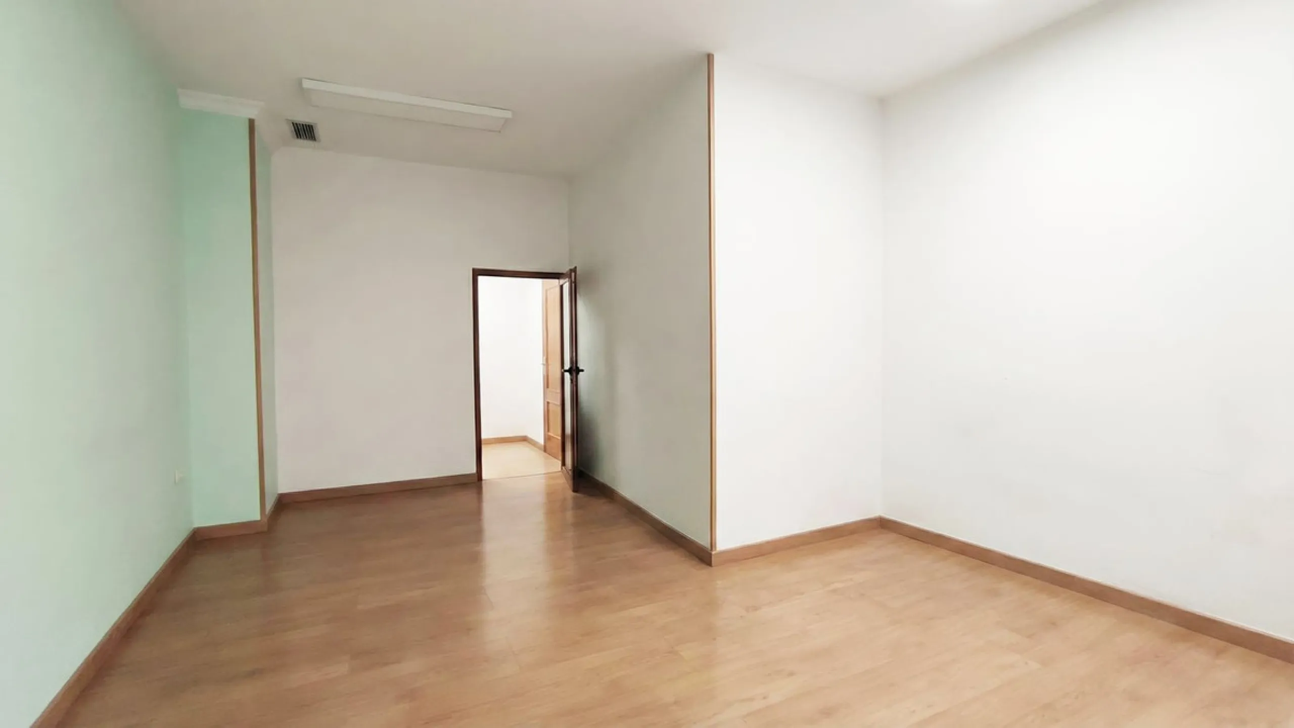 A fantastic business property located in an excellent commercial area of Alhaurín El Grande.
