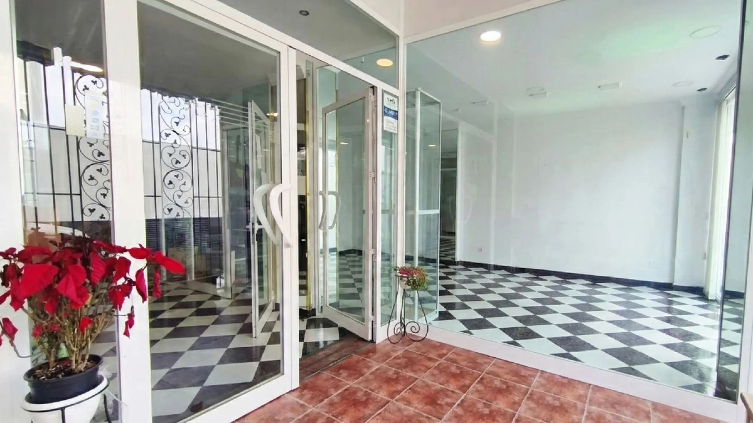 A fantastic business property located in an excellent commercial area of Alhaurín El Grande.