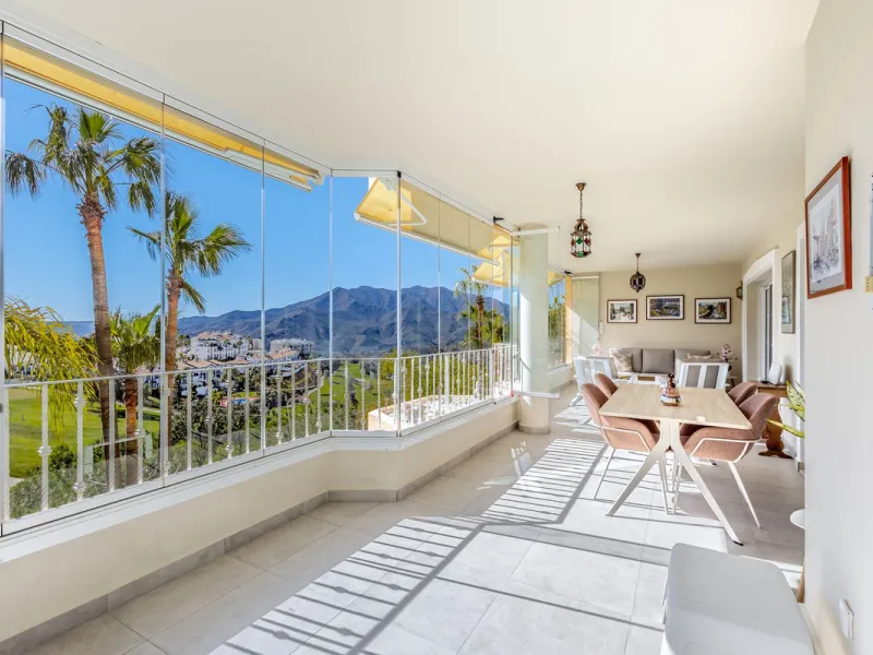 STUNNING LAS TERRAZAS 3 BEDROOM APARTMENT