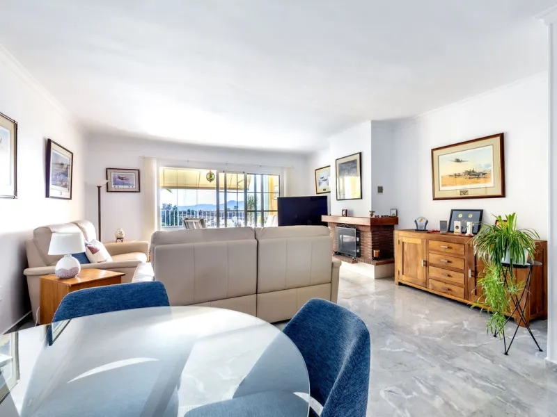 STUNNING LAS TERRAZAS 3 BEDROOM APARTMENT