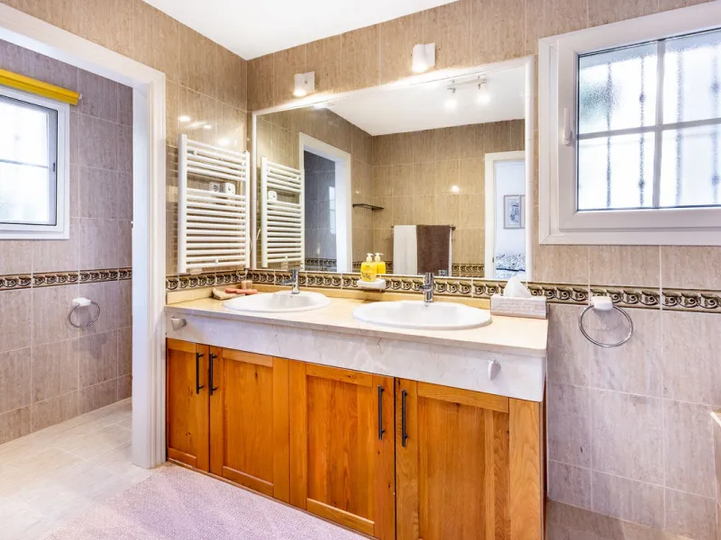 STUNNING LAS TERRAZAS 3 BEDROOM APARTMENT