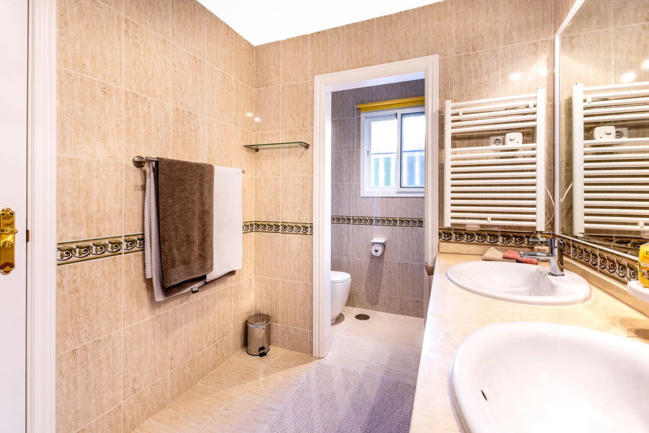 STUNNING LAS TERRAZAS 3 BEDROOM APARTMENT