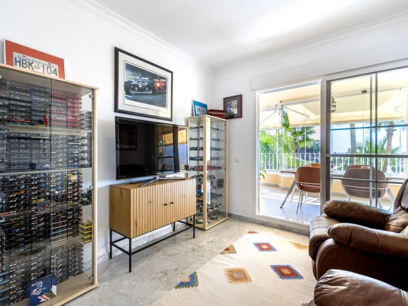 STUNNING LAS TERRAZAS 3 BEDROOM APARTMENT