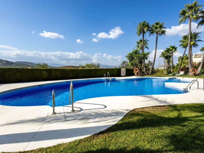 STUNNING LAS TERRAZAS 3 BEDROOM APARTMENT