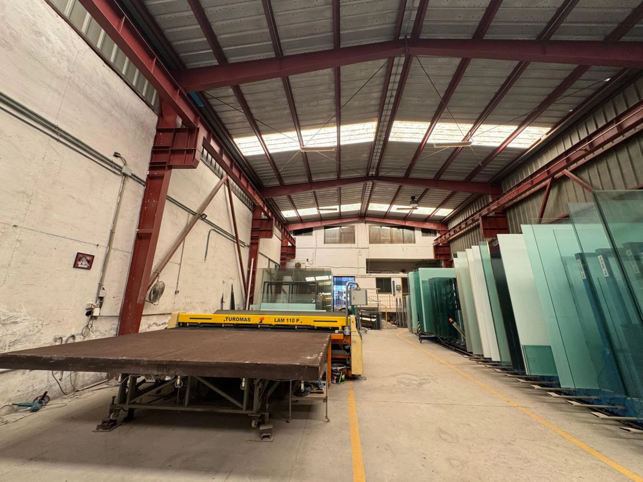 Unique opportunity in the heart of Mijas – Industrial warehouse with residential unit and development potential