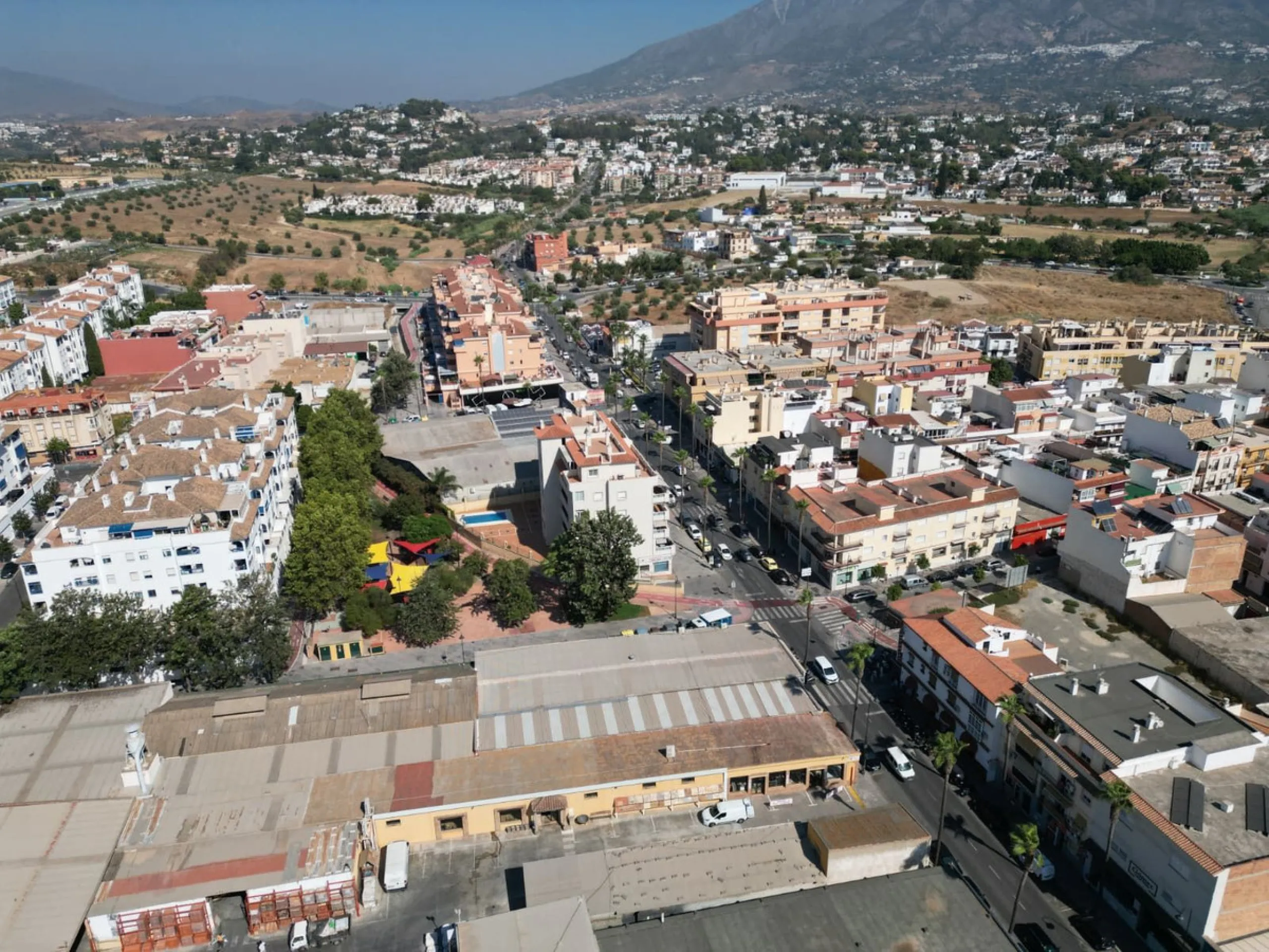 Unique opportunity in the heart of Mijas – Industrial warehouse with residential unit and development potential