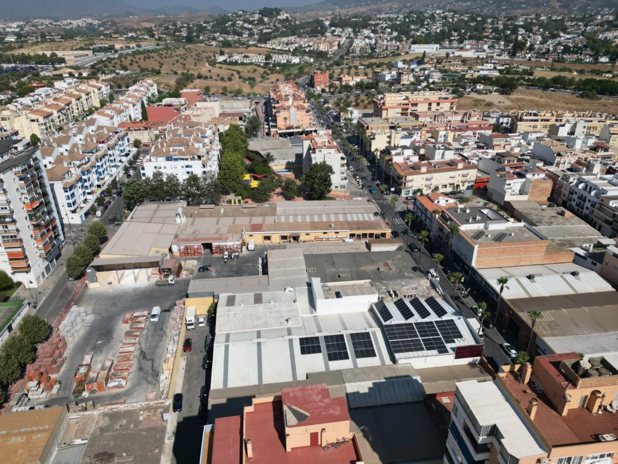 Unique opportunity in the heart of Mijas – Industrial warehouse with residential unit and development potential
