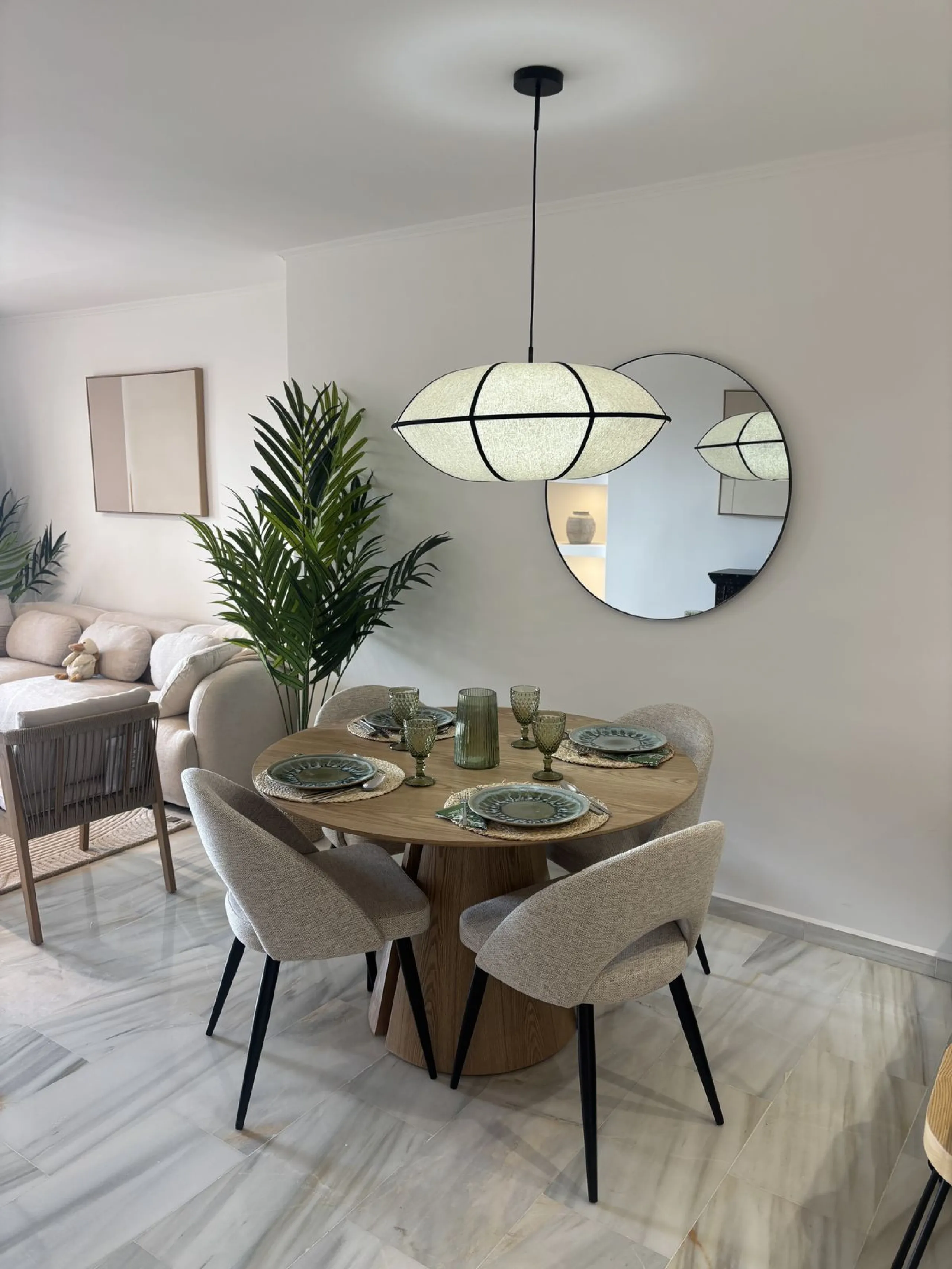 Stunning Renovated Apartment with Sea and Pool Views – Calahonda
