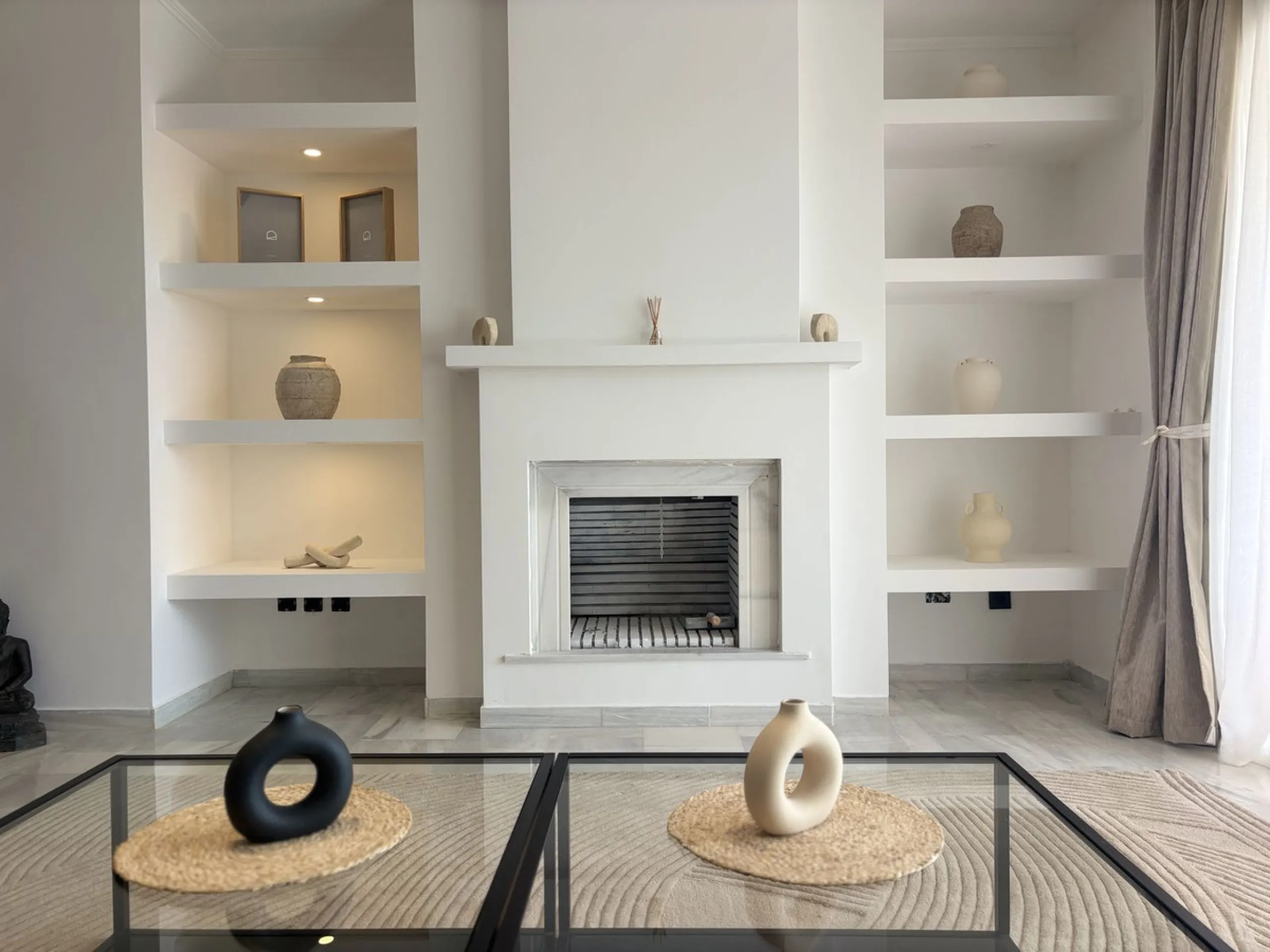 Stunning Renovated Apartment with Sea and Pool Views – Calahonda