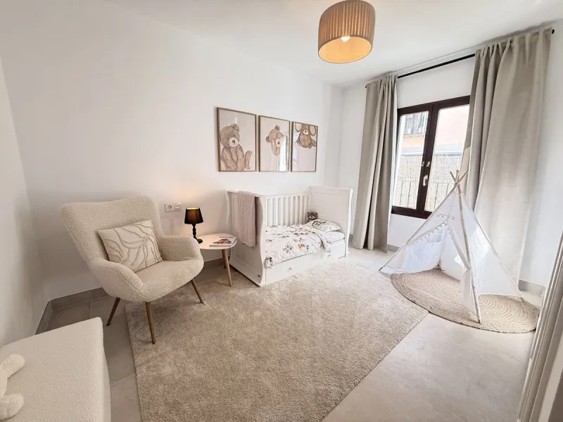 Exquisitely Reformed Townhouse in Montevideo Hills – Where Contemporary Design Meets Mediterranean Lifestyle
