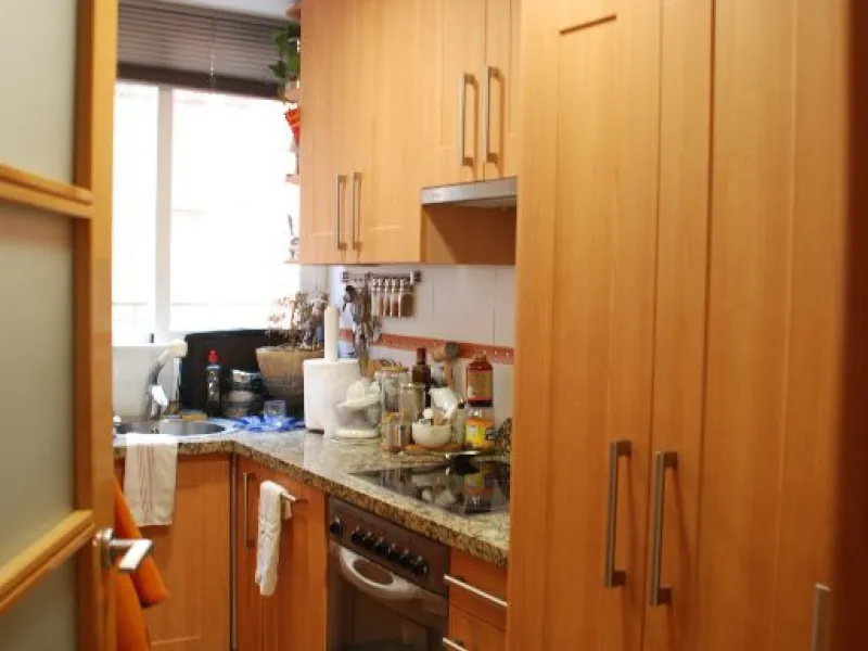 Middle Floor Apartment, Estepona, Costa del Sol.