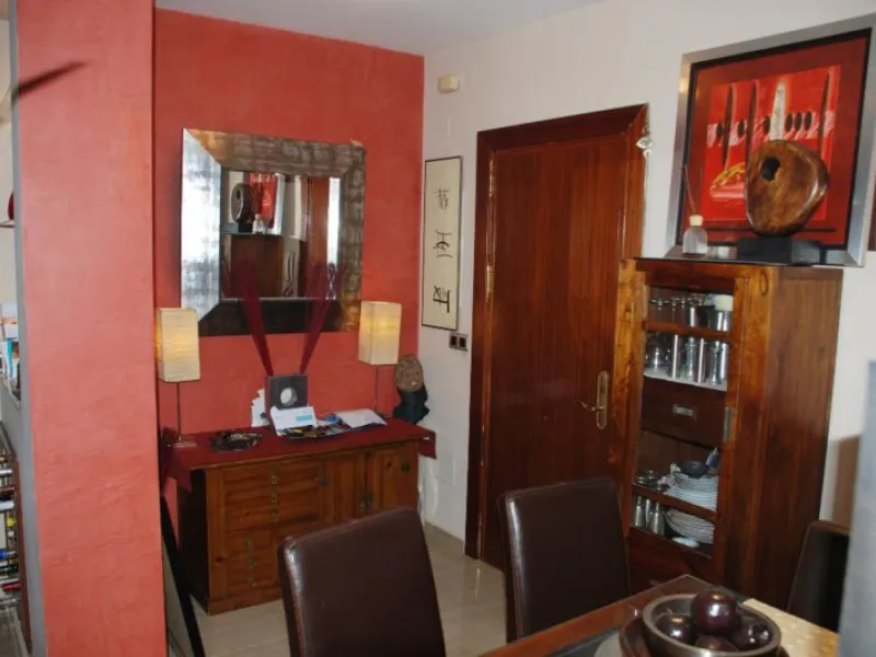 Middle Floor Apartment, Estepona, Costa del Sol.
